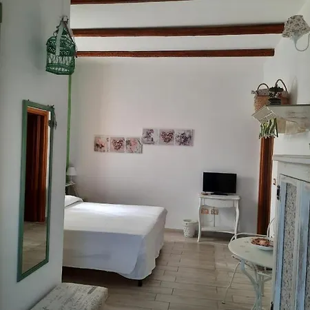 Fattoria La Traccia Κατάλυμα σε φάρμα Fertilia